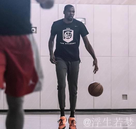 37岁单场20分且无失误！乐福与KD本季独领风骚