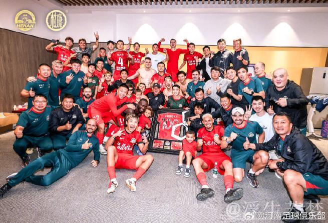 酒祖杜康携手河南足球俱乐部——丹尼尔·拉莫斯加盟呈现新篇章